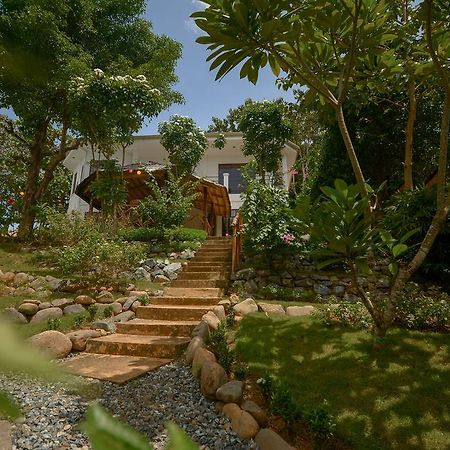 Hilltop Pool And Villa Puerto Princesa Εξωτερικό φωτογραφία