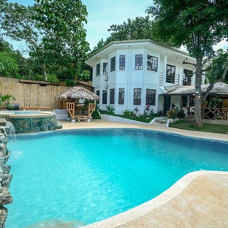 Hilltop Pool And Villa Puerto Princesa Εξωτερικό φωτογραφία