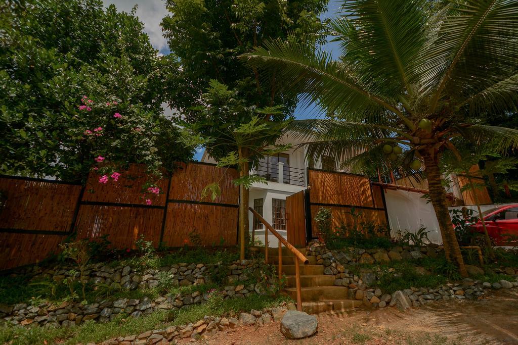 Hilltop Pool And Villa Puerto Princesa Εξωτερικό φωτογραφία