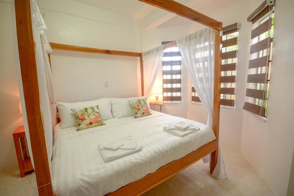 Hilltop Pool And Villa Puerto Princesa Εξωτερικό φωτογραφία