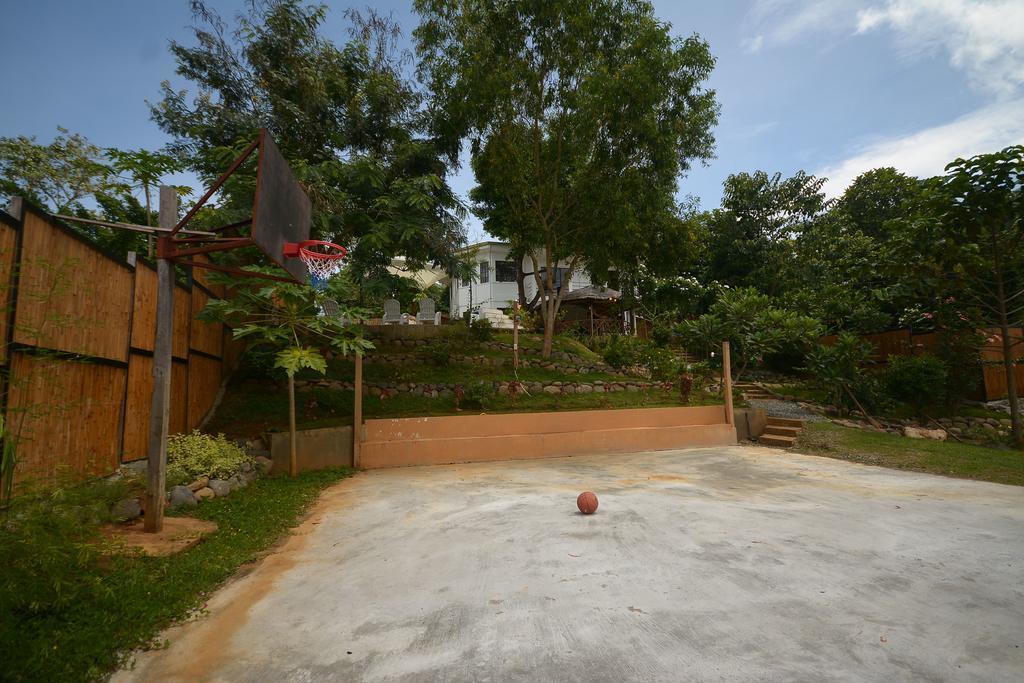 Hilltop Pool And Villa Puerto Princesa Εξωτερικό φωτογραφία