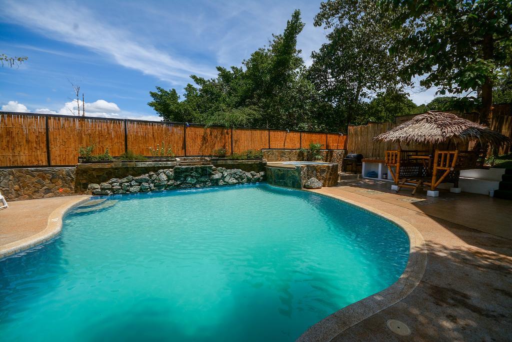 Hilltop Pool And Villa Puerto Princesa Εξωτερικό φωτογραφία