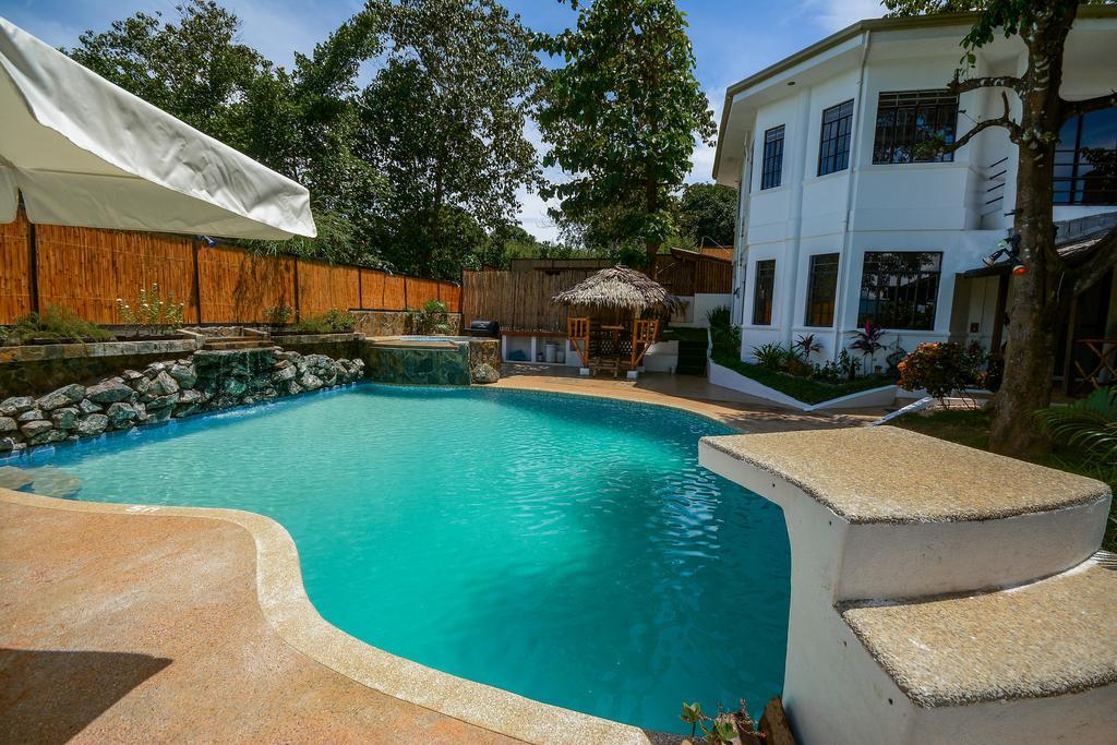 Hilltop Pool And Villa Puerto Princesa Εξωτερικό φωτογραφία