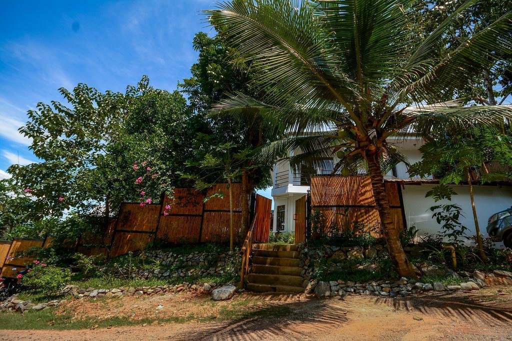 Hilltop Pool And Villa Puerto Princesa Εξωτερικό φωτογραφία