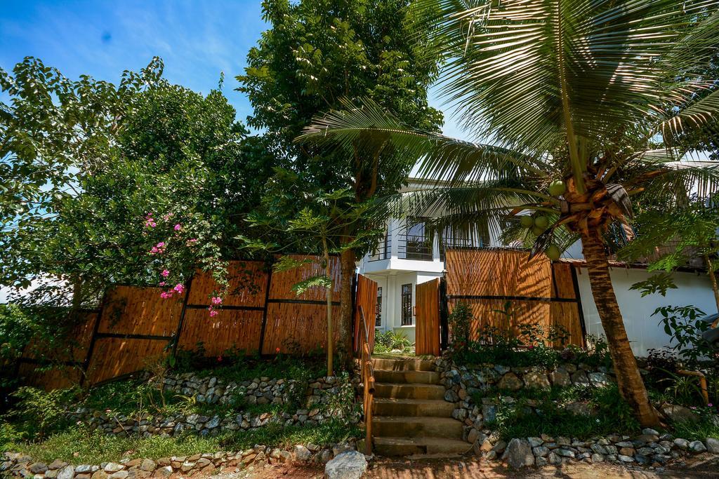 Hilltop Pool And Villa Puerto Princesa Εξωτερικό φωτογραφία