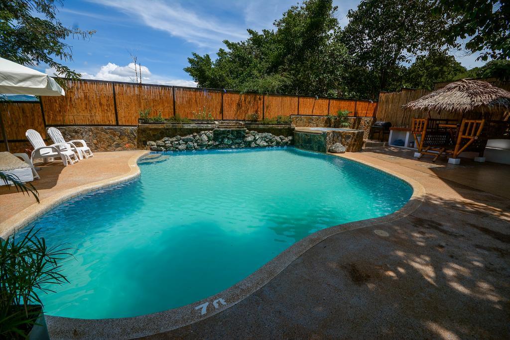 Hilltop Pool And Villa Puerto Princesa Εξωτερικό φωτογραφία